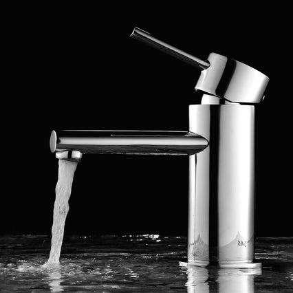 Simple Single Handle Lavatory Faucet Chrome