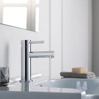 Modern Single Handle Lavatory Faucet Chrome